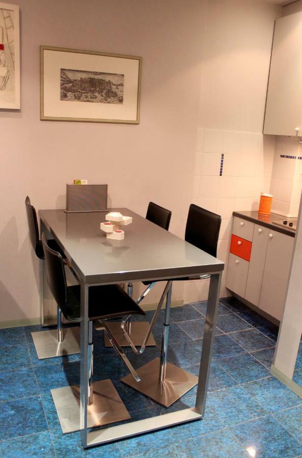 Studio Apartment Art Split Eksteriør bilde